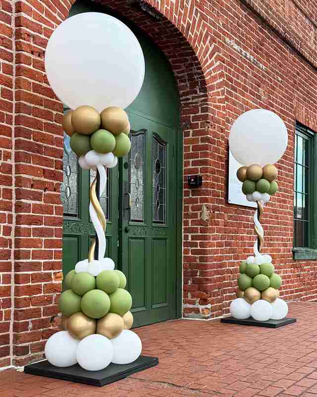 Wedding celebration balloon columns