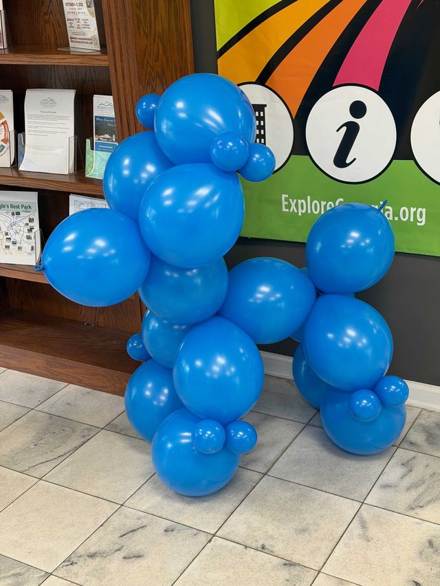 Balloon Dog for Ribbon Cutting