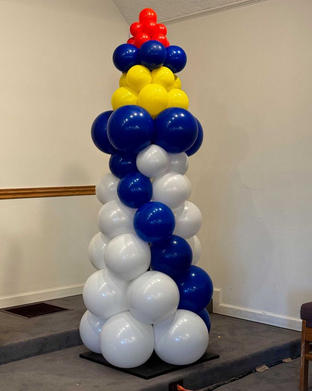Lighthouse balloon column