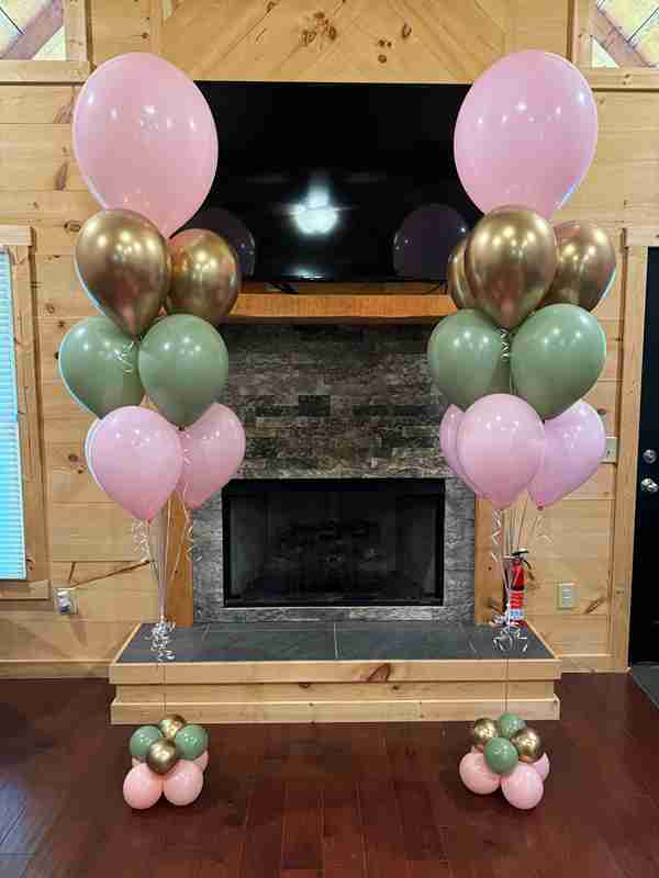 Baby shower balloon bouquets